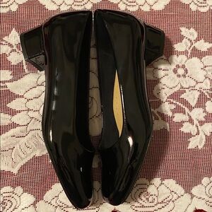 Brand New Trotters Black Patent  Low Heel Pumps